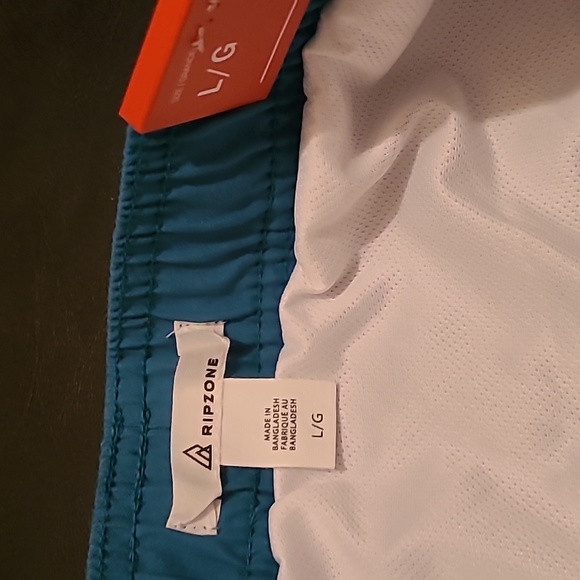 Swim trunk New - Picture 2 of 3